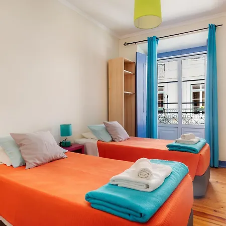 Apartment Down Town 4 *